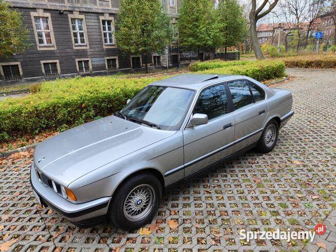 KLASYCZNE ZADBANE BMW e34 520i Lachs Silver nieuszkodzony Bytom