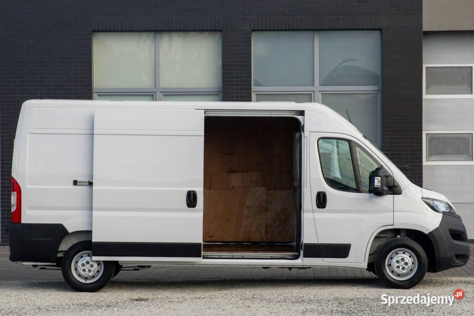 Peugeot Boxer L3H2 140 Furgon 22 BlueHDI pełny VAT