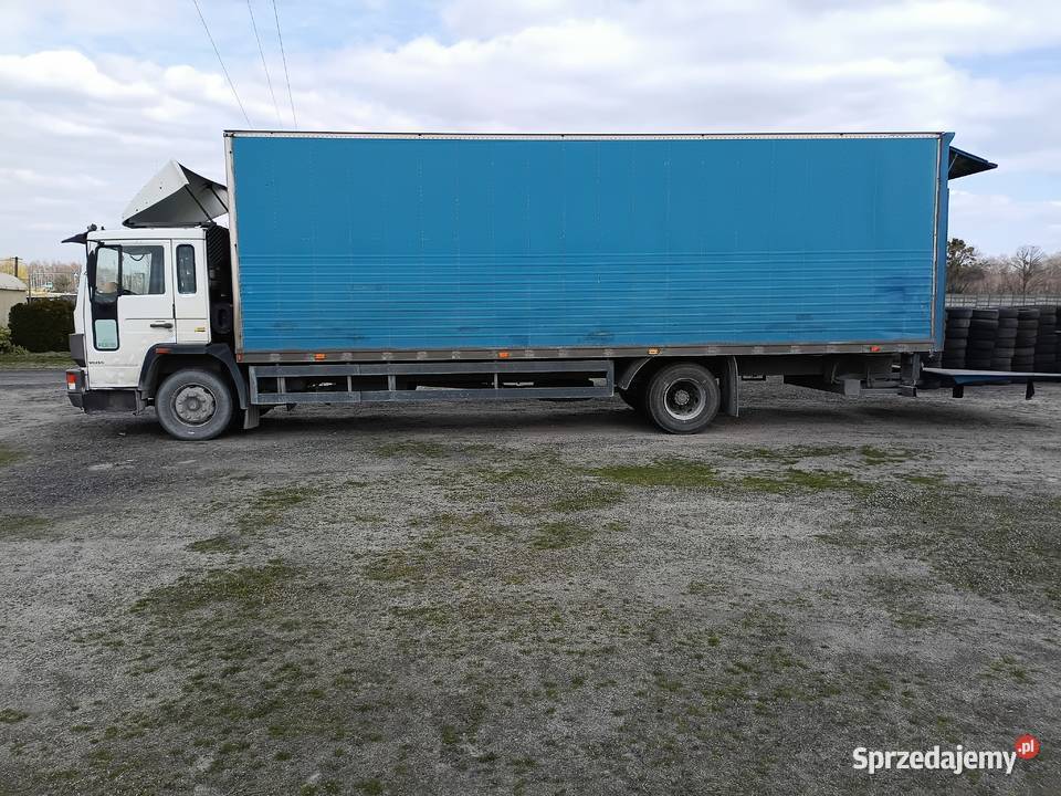 Samochód ciężarowy Volvo FL 615 Praszka