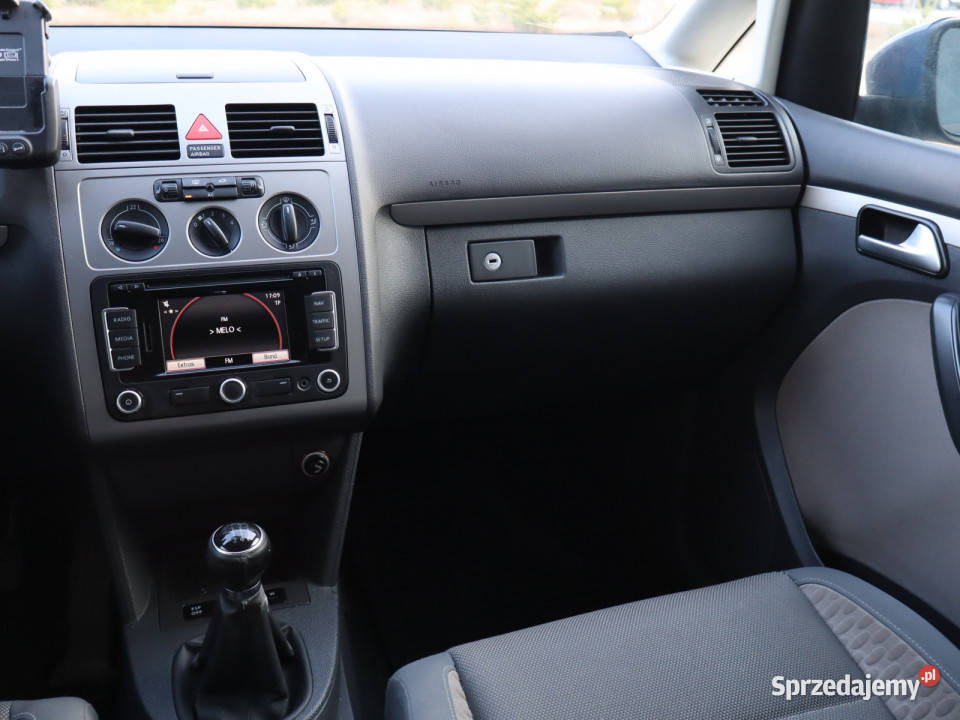 VW Touran 20 TDI autoalarm Piaseczno