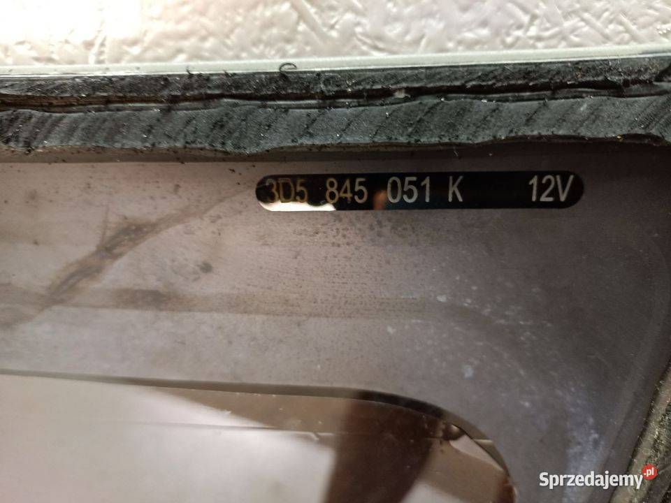 SZYBA TYŁ TYLNA W KAROSERIE 3D5845051K VW osobowe świętokrzyskie Skarżysko-Kamienna