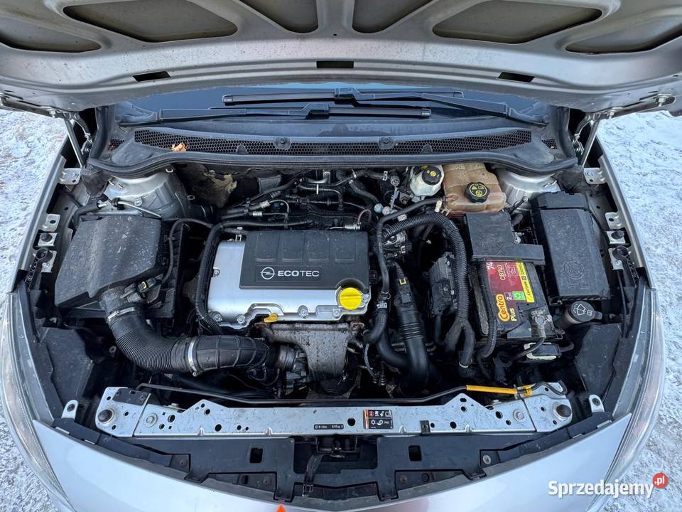 Opel Astra 14 benzyna 140 2013r Automat nieuszkodzony pomorskie Ustarbowo