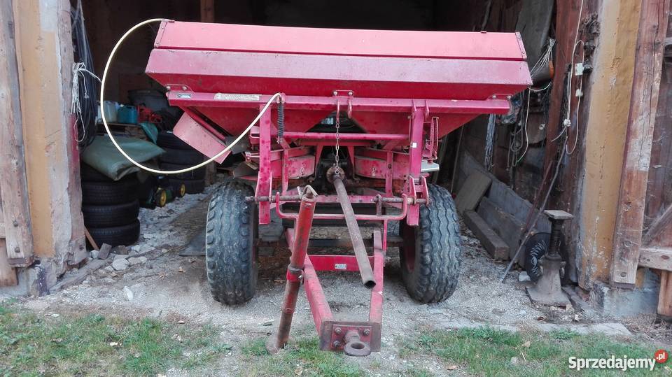 Rozsiewacz do nawozow ciagany lely 1200l nieuszkodzony Lwówek Śląski