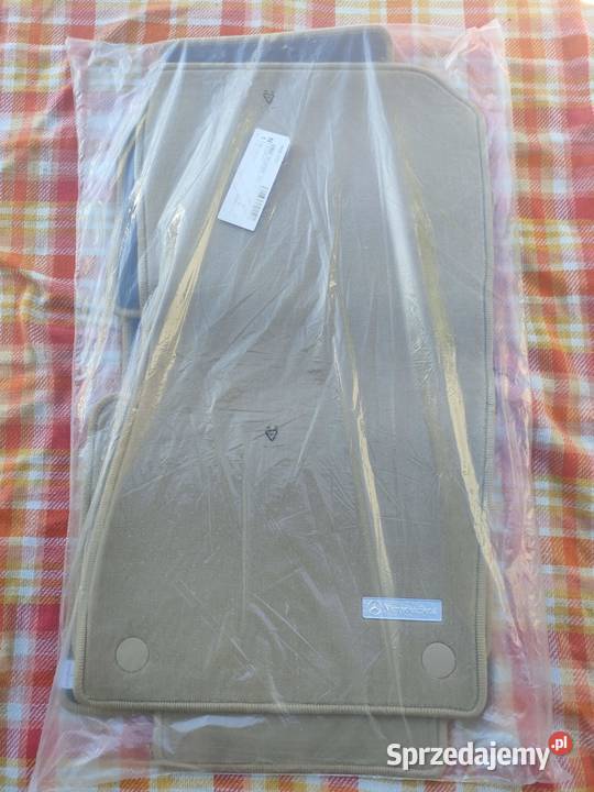 Dywaniki OEM Mercedes CLS W219 C219 W211 S211