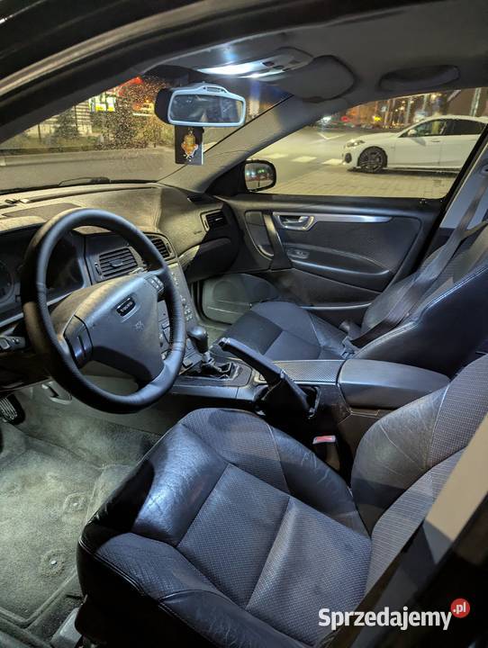Volvo S60 2001r 24t 200 nieuszkodzony Warszawa sprzedam