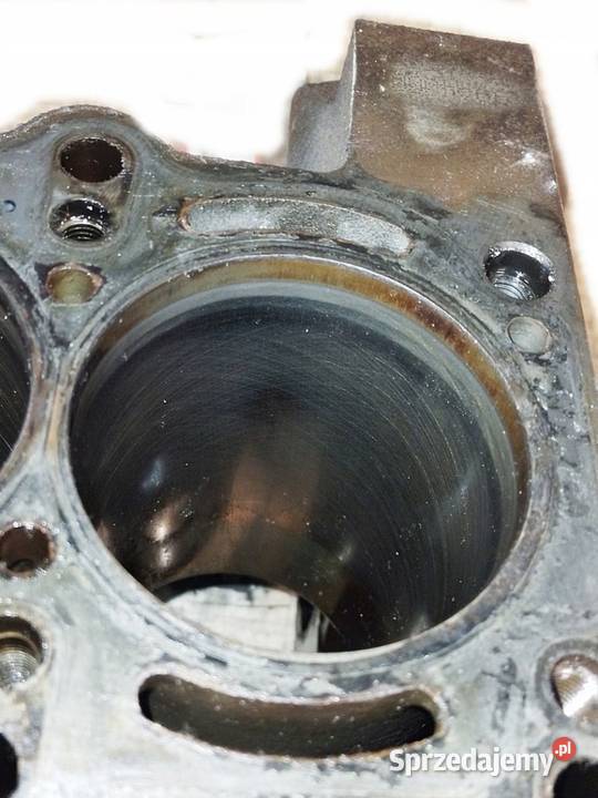 BLOK SILNIKA 12 8V PUNTO EVO GRANDE PUNTO osobowe Sosnowiec