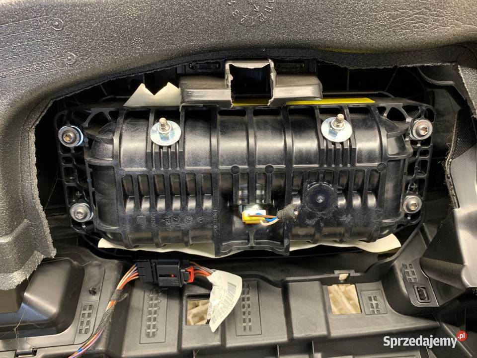 KOKPIT Z PODUSZKĄ PASAŻERA VW PASSAT B8 Deski rozdzielcze, konsole