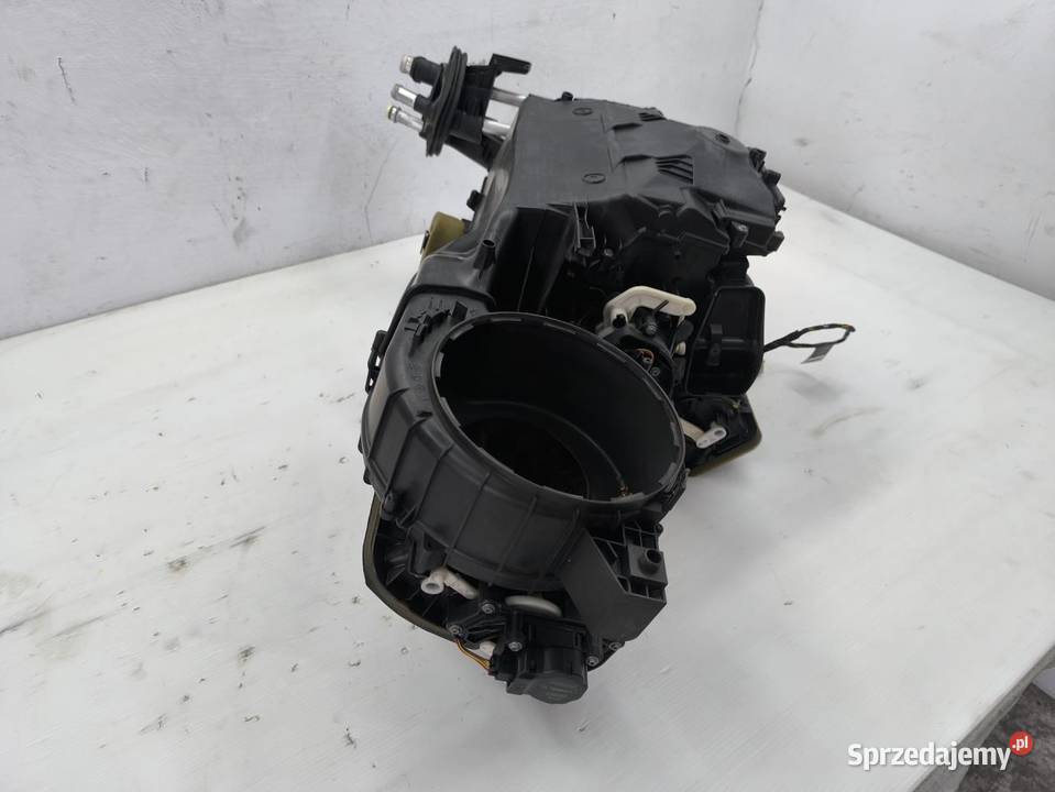 NAGRZEWNICA BMW 1 E87 E81 LIFT 16 6947247