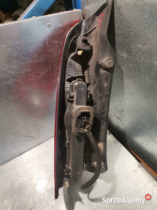 LAMPA PRAWY TYŁ RENAULT ESPACE 4