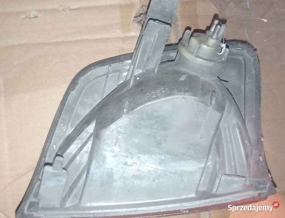 Kierunkowskaz przedni LEWY MercedesBenz W124