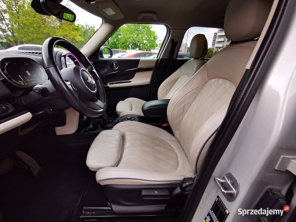F60 Crossover PlugIn 15 SE 220 Salon Polska Warszawa sprzedam