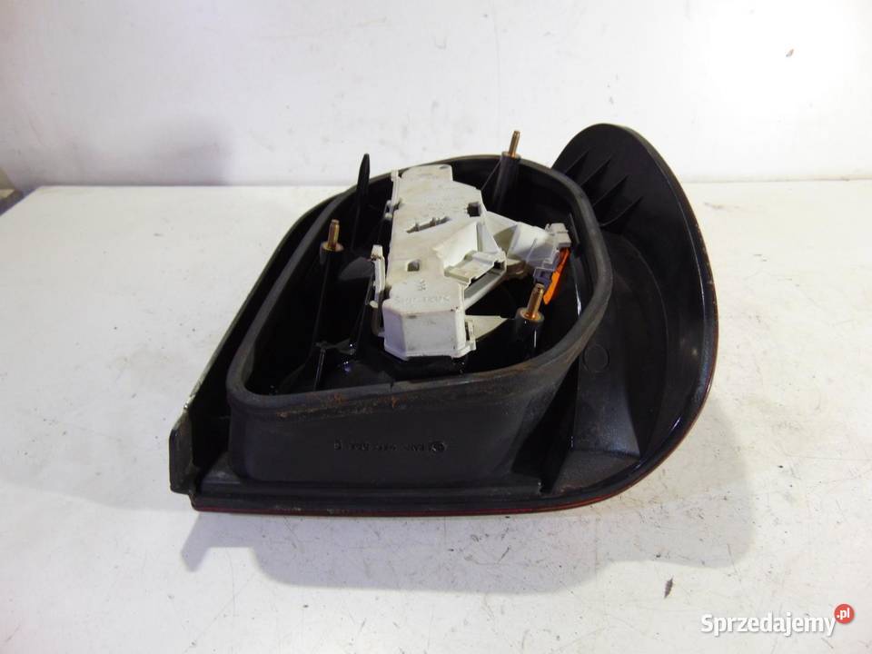 LAMPA LEWA TYLNA TYŁ VW POLO III 6N osobowe wielkopolskie