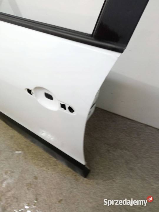 DRZWI LEWE PRZÓD DV369 Renault Scenic III 2009 Drzwi