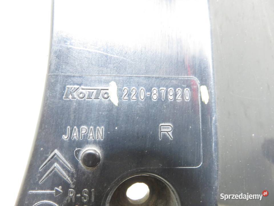LAMPA PRAWA TYLNA CITROEN CCROSSER VUVV 22087920 Oświetlenie małopolskie