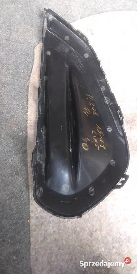 PEUGOT 208 LIFT Kratka zderzaka prawa Lubin
