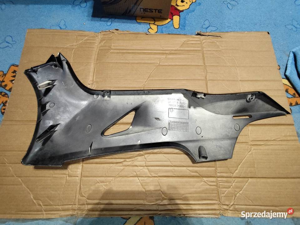 Owiewka boczna pług Honda FJS 400600 FSC 400600 Księżyno