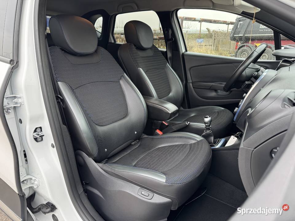 Renault Captur 12 BENZYNA Nawigacja Kamera Ledy ASR (kontrola trakcji) Captur wielkopolskie