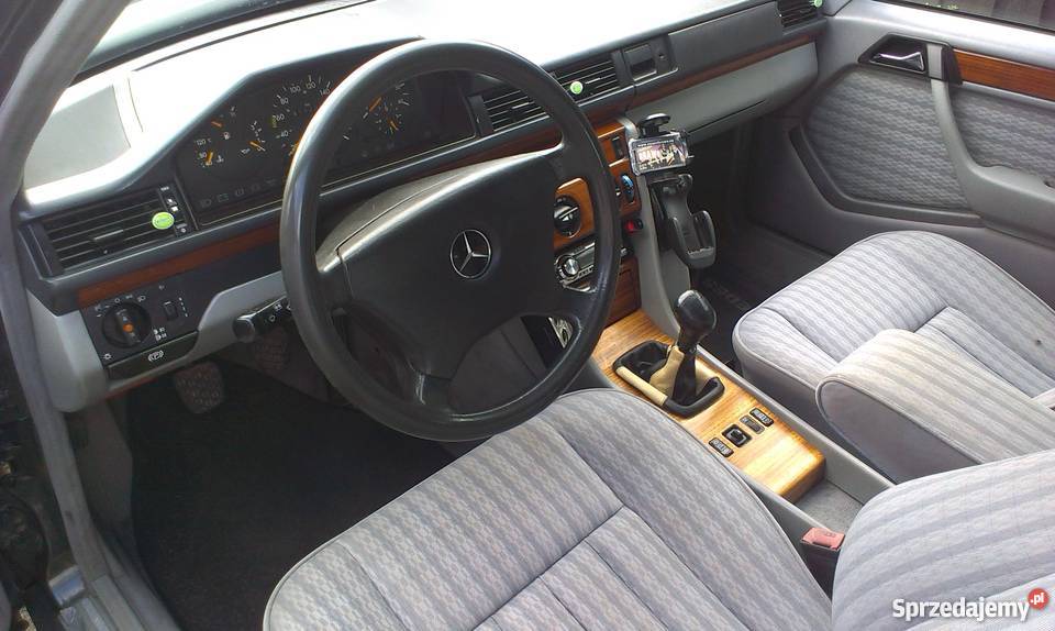 MERCEDES W124 30D Kombi Rok produkcji 1991 Stary Gołębin sprzedam