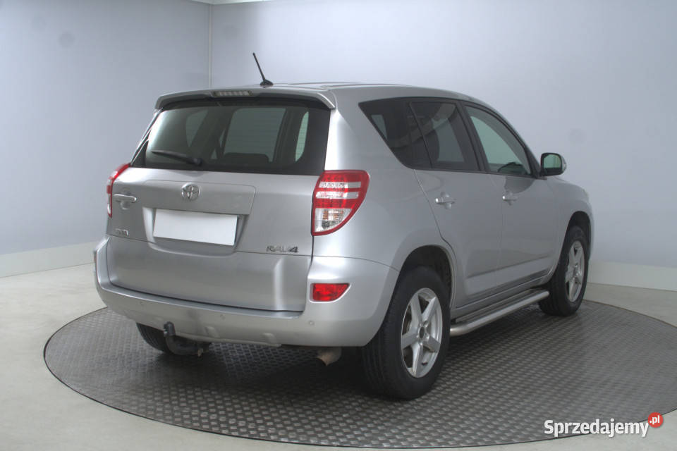 Toyota RAV 4 20 VVTi srebrny RAV4 Bielany Wrocławskie sprzedam