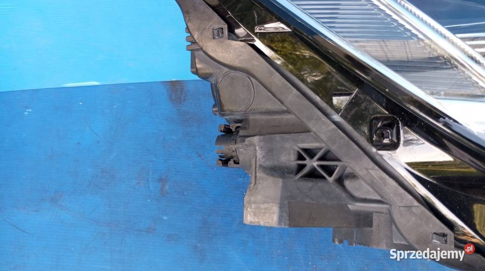 LAMPA REFLEKTOR PRAWY PRZÓD EU 3G1941082C VW