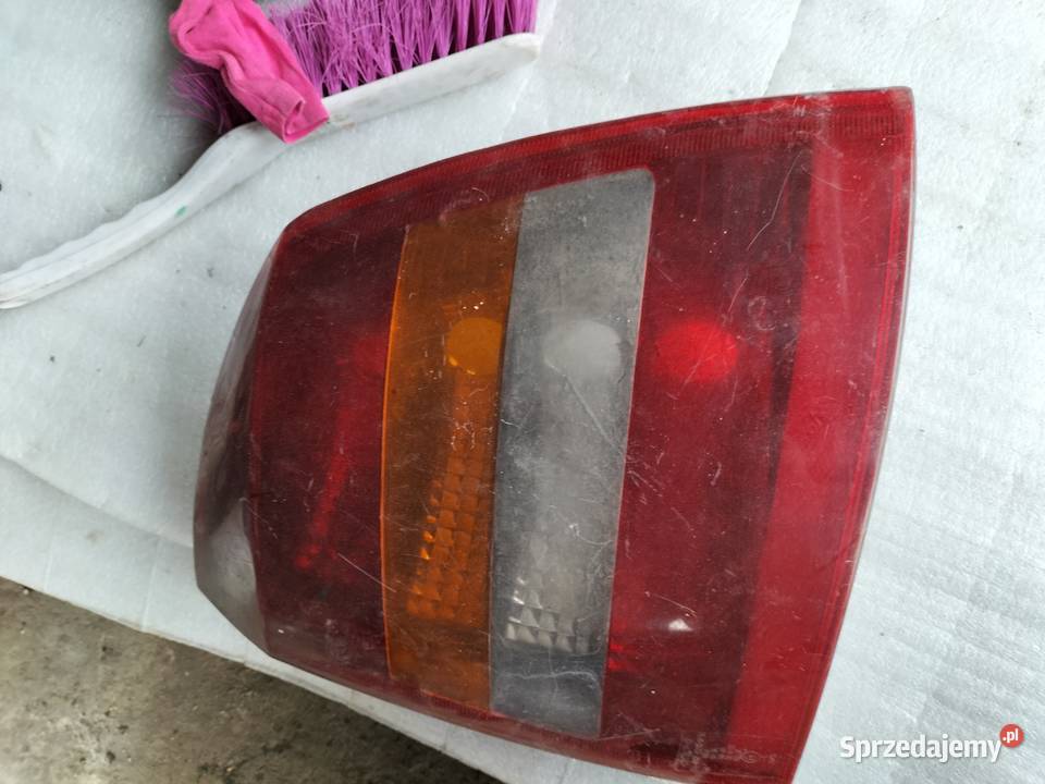 OPEL ASTRA II G 2 LAMPA TYŁ TYLNA PRAWA