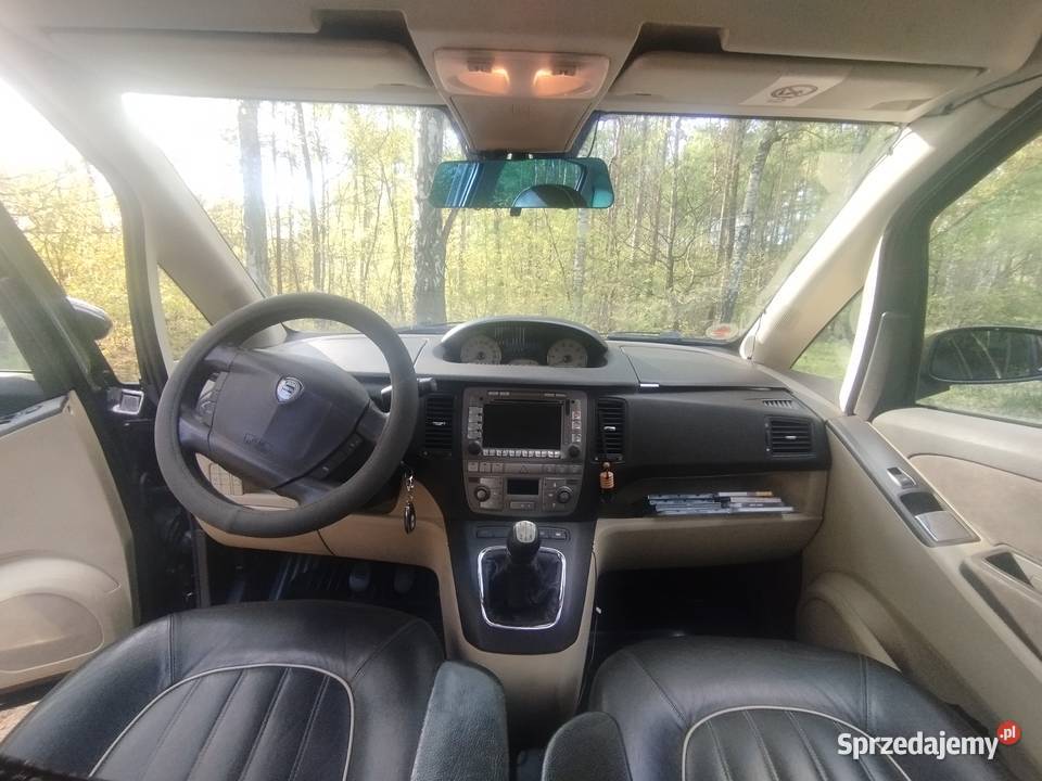 Lancia Musa Diesel 19 JTD 74kW 2007 1910cm3 Poznań