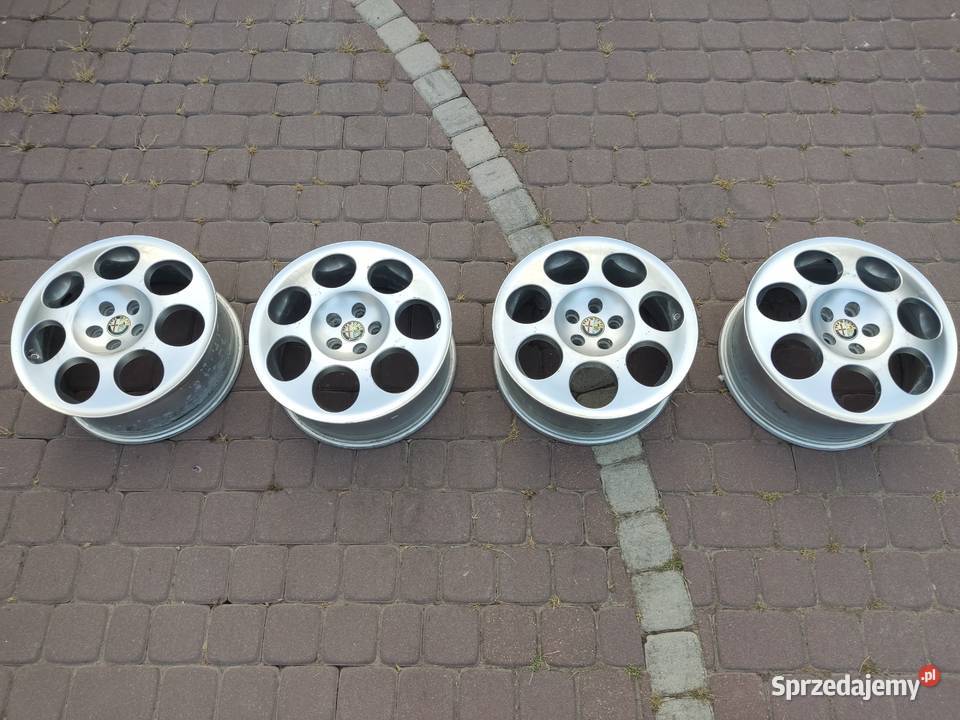 Felgi aluminiowe Alfa Romeo 16 65Jx16H2 ET415 Radom
