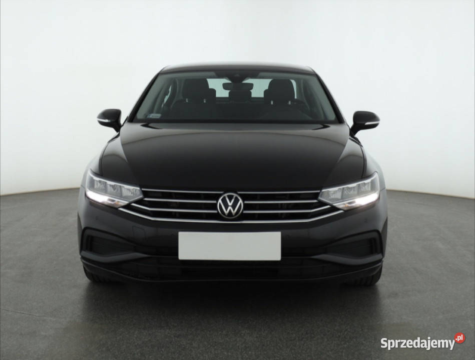 VW Passat 15 TSI światła LED Piaseczno