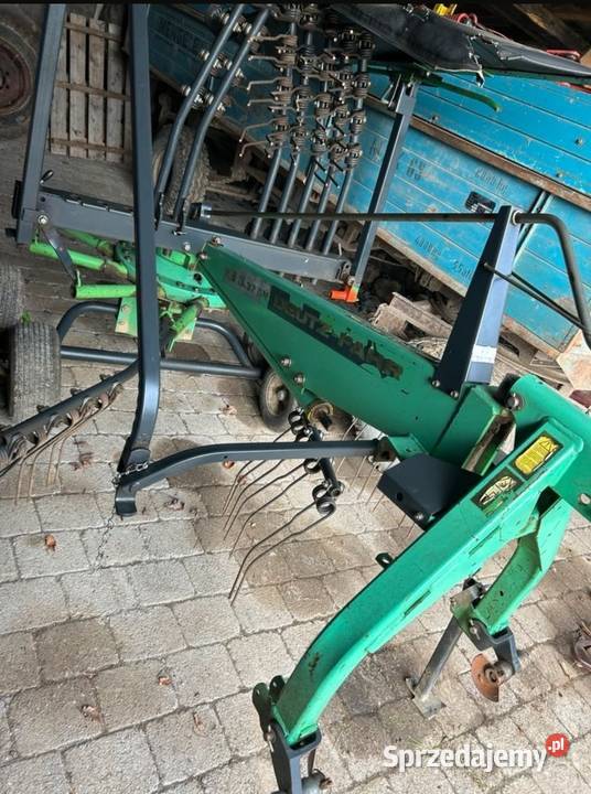 Zgrabiarka Deutzfahr 37m Zgrabiarki i przetrząsacze małopolskie Lipnik