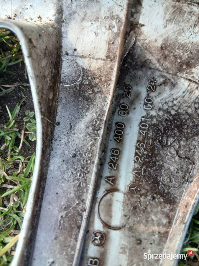 A2464000025 Kołpaki Mercedes 15