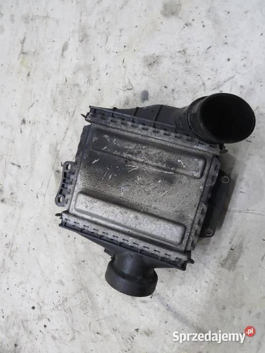CHŁODNICA INTERCOOLERA MERCEDES W205 A6510900314