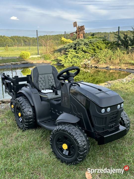 Duży Traktor na akumulator z Przyczepką Pilot świętokrzyskie Łopuszno