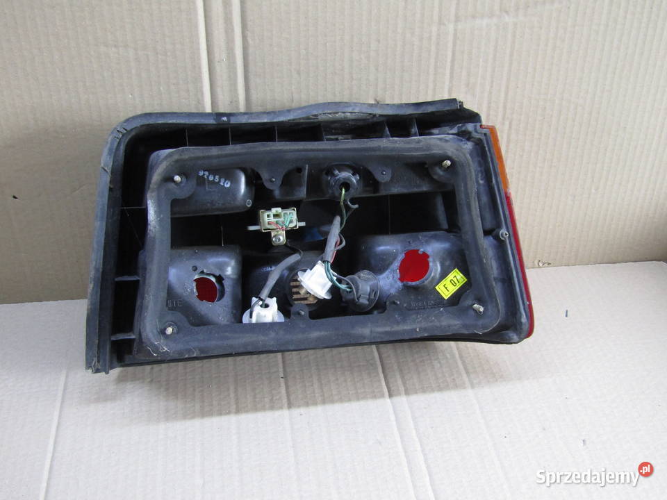 LAMPA TYLNA LEWA HYUNDAI PONY EXCEL 1989 95r lewe Mysłaków