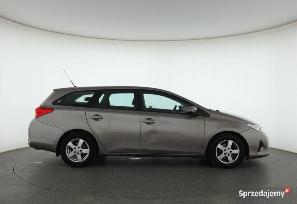 Toyota Auris 14 D4D światła do jazdy dziennej mazowieckie Piaseczno