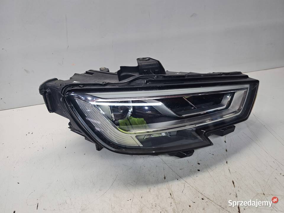 REFLEKTOR XENON LED PRAWY AUDI A3 8V LIFT Lampy przednie Przystajń