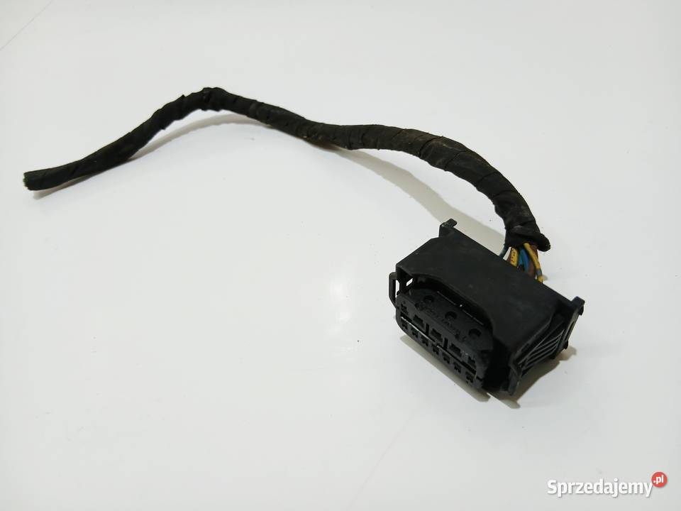 KOSTKA WTYCZKA LAMPY PRZÓD BMW E60 E61 LIFT Strzyżewice