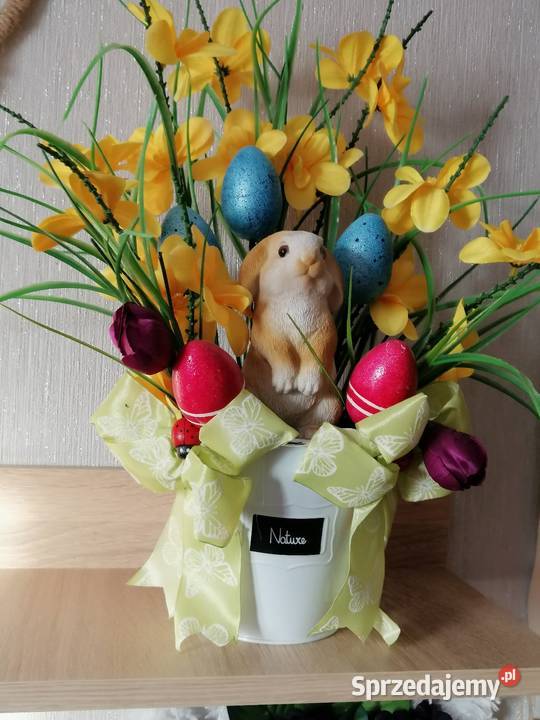 Oryginalna dekoracja świąteczna z zajączkiem w Katowice