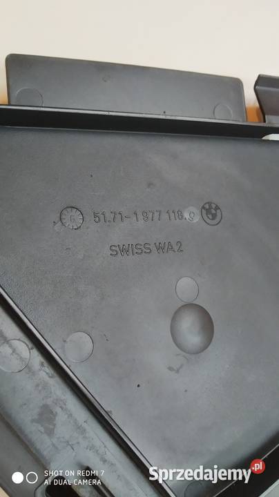 BMW E36 mocowanie nadkola prawy przód oryginał osobowe