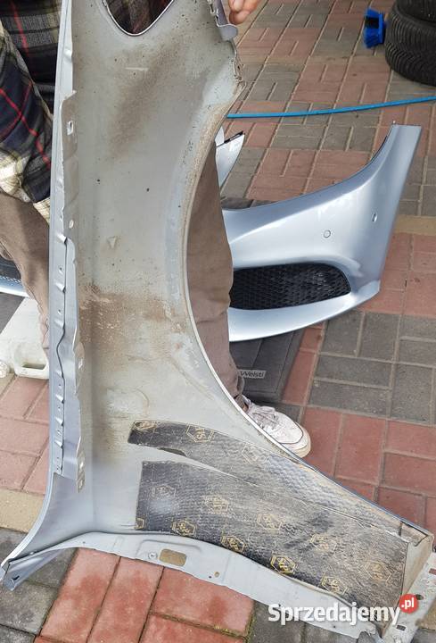 Błotnik Przedni MERCEDES CKLASA W205 lakier 988 mazowieckie Radom