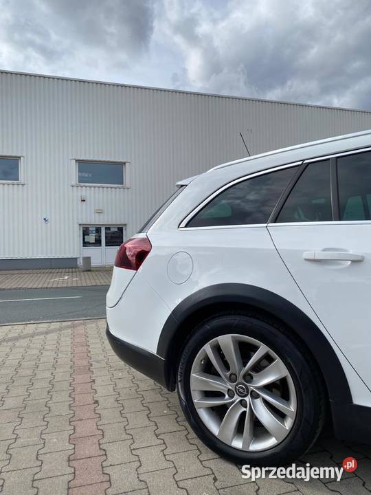 OPEL INSIGNIA SPORTSTOURER 4X4 Kombi Insignia dolnośląskie Jelenia Góra