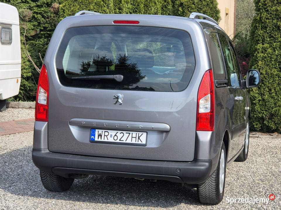 Peugeot Partner 2010r 16HDI Świeżo Sprowadzony światła przeciwmgielne Radom