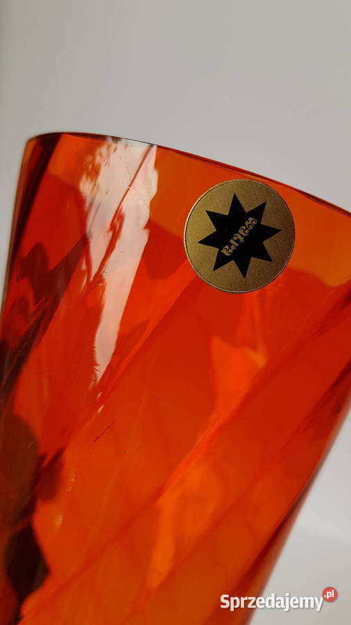 Kanelowany wazon z naklejką Watra kolorowe szkło Dąbrowa Górnicza