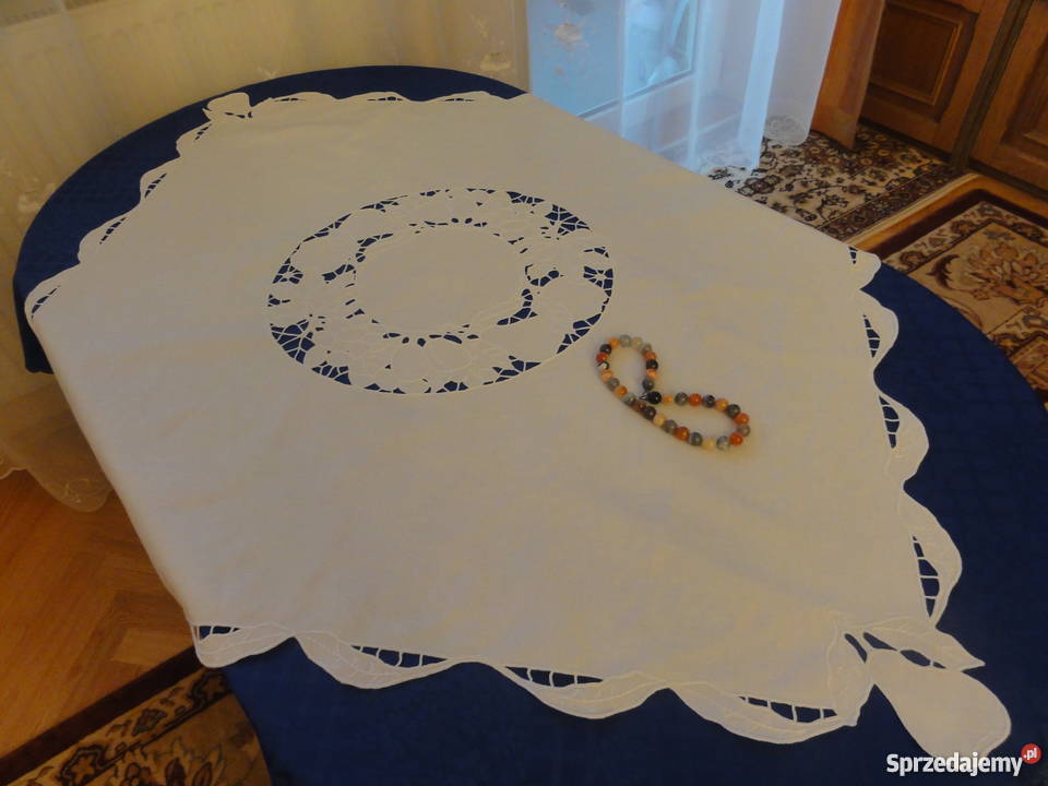 Serweta bieżnik biały wyszywany ręcznie haftem biały Obrusy i serwety Lublin sprzedam