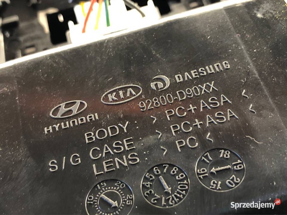 LAMPA SUFITOWA KIA SPORTAGE IV 92800D90XX SUV sprzedam