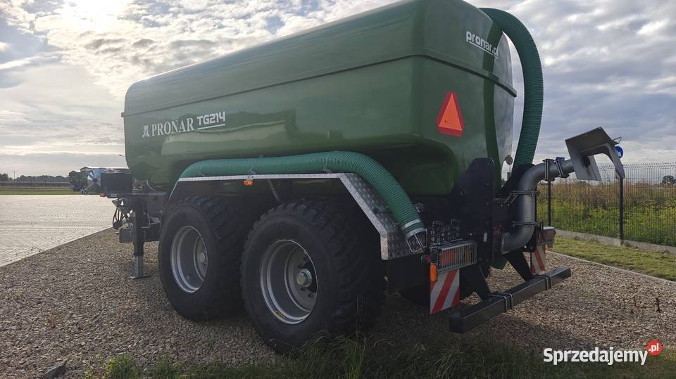 Wóz asnizacyjny beczka PRONAR TG214 plastik Rząśno