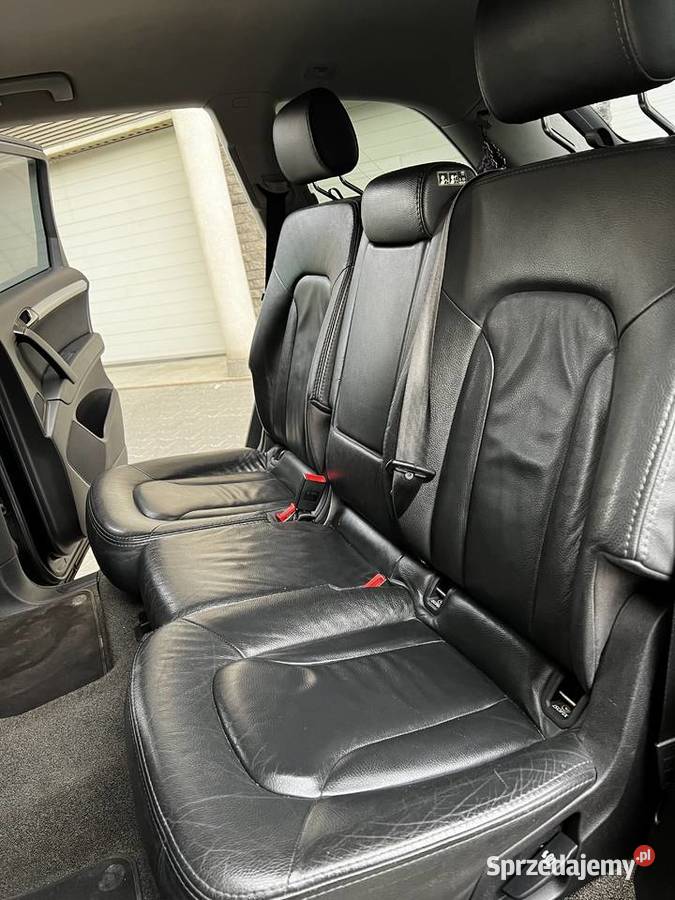 Elegancki SUV z sportowym charakterem AUDI Q7 Warszawa