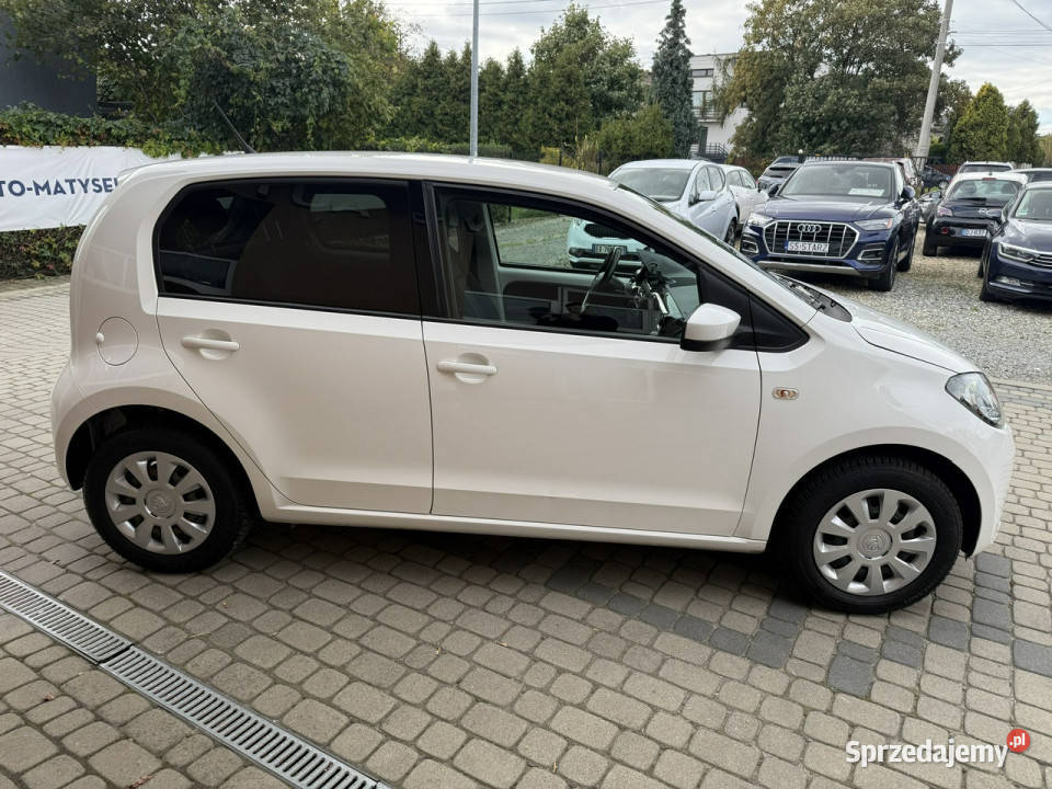 koda Citigo Rezerwacja gniazdo USB Orzech