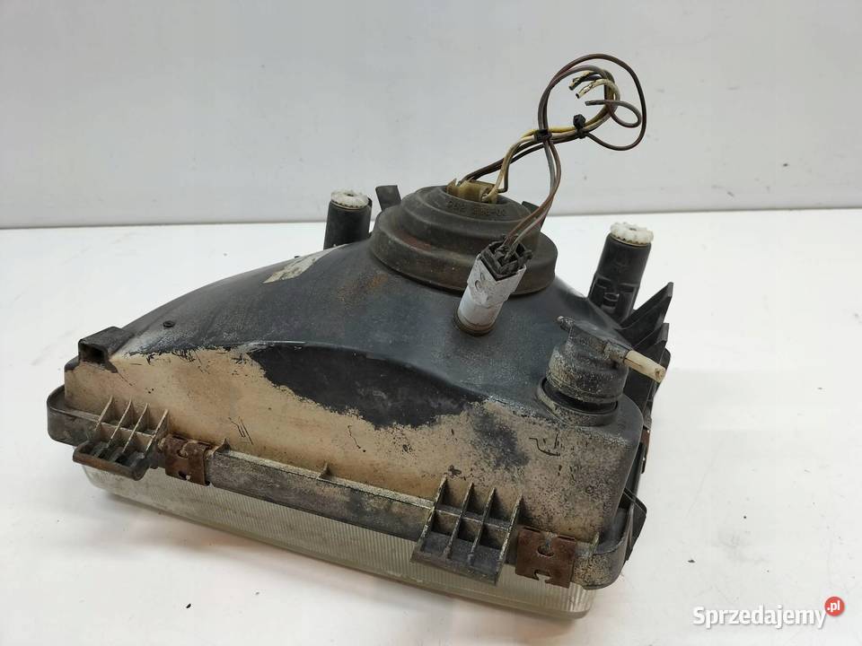 LAMPA PRZÓD PRAWA MercedesBenz MB 100 I 19811995