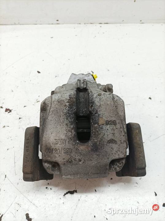 ZACISK HAMULCOWY PRAWY PRZÓD 20 D Bmw Seria 5 VI