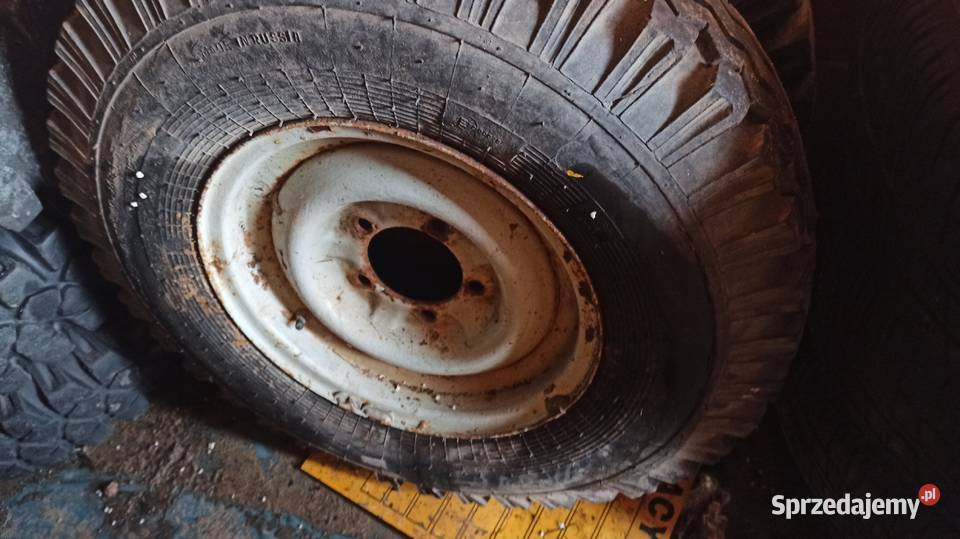 Koła felgi opony UAZ